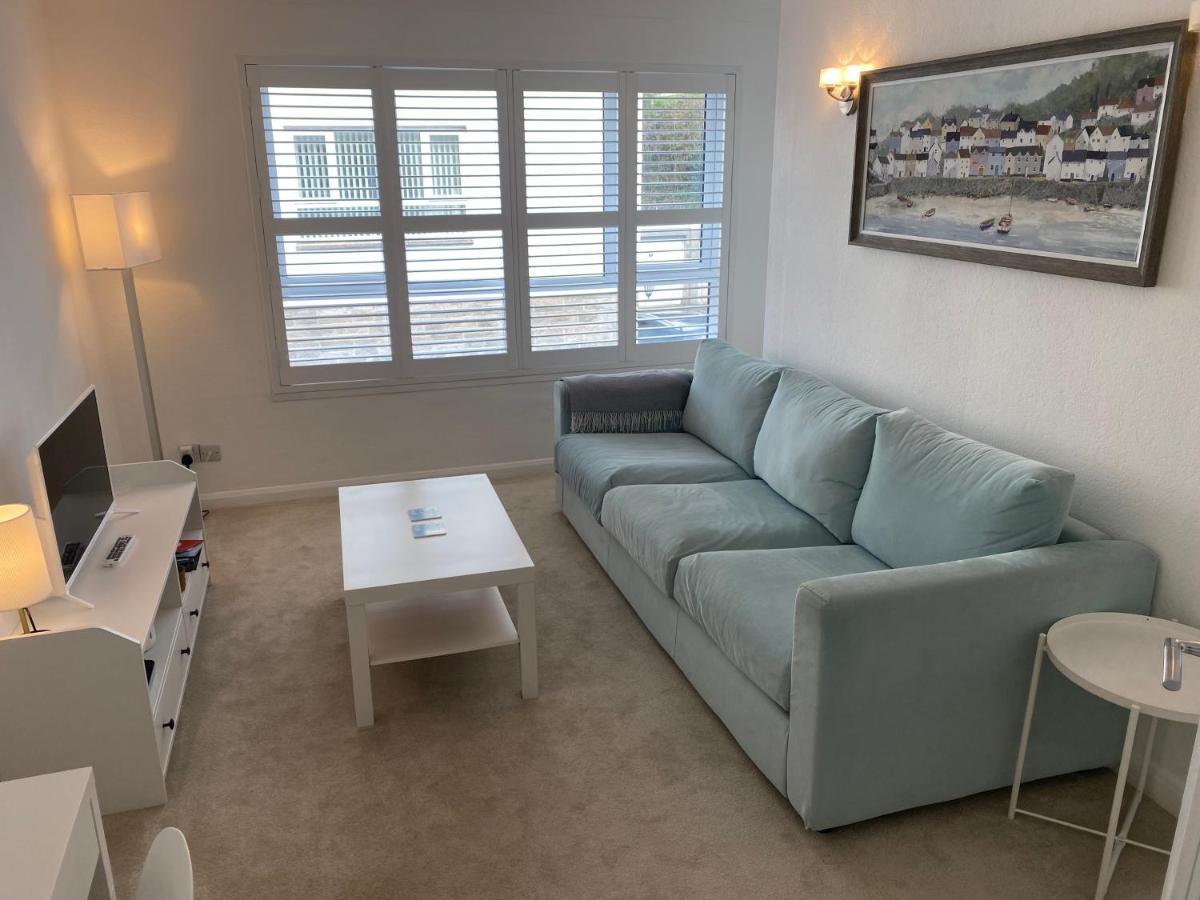 Riverside Apartment With Views And Parking คิงส์บริดจ์ ภายนอก รูปภาพ