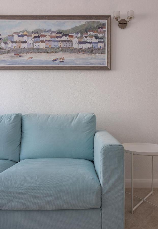Riverside Apartment With Views And Parking คิงส์บริดจ์ ภายนอก รูปภาพ